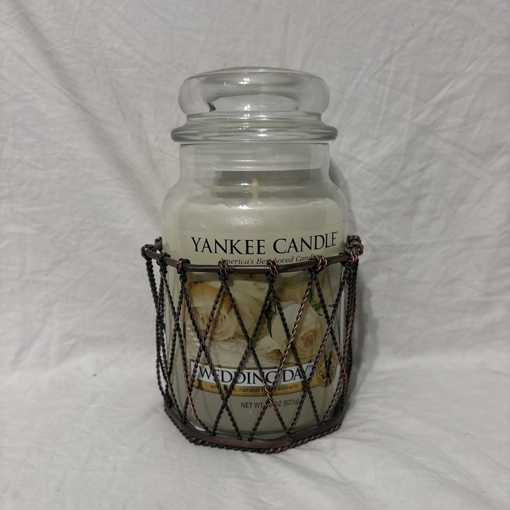 Yankee Candle Retired Wedding Day Large Jar Candle Classic Label With Basket